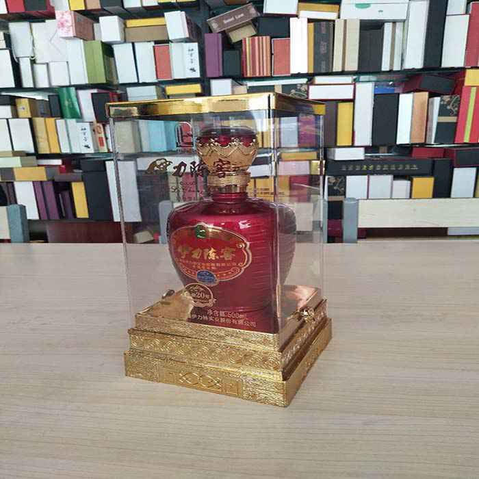 伊力(li)四方(fang)亞克(ke)力酒(jiu)盒