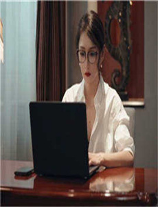 《漂亮女友的母亲hd高清-怦然心动20岁第二季在线观看》