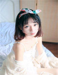 《野花社区WWW在线视频-一女多男在疯狂的伦交》